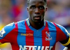 Wilfred Zaha bids farewell to Crystal Palace supporters